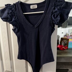 Chic Black Ruffled Cap Sleeve Bodysuit